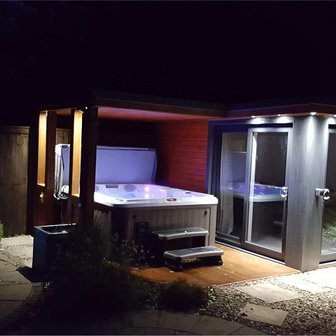 Jacuzzi&reg; J-225