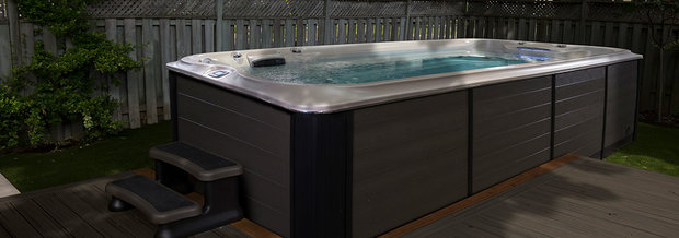 Jacuzzi zwemspa J-19