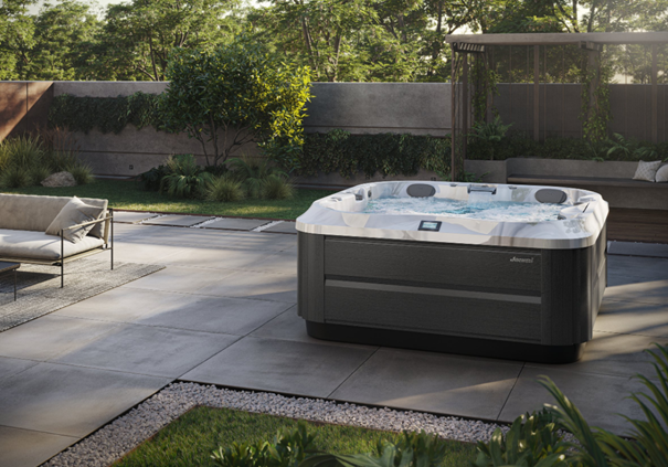 Jacuzzi® J‑332™ – Luxe spa voor 4‑5 personen met dubbele lounge