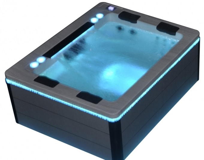 Blauwe LED in stille jacuzzi