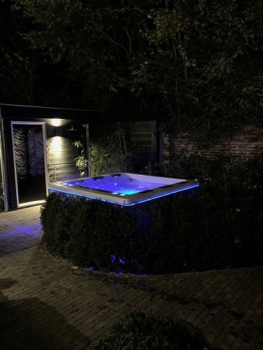 Design jacuzzi verlicht