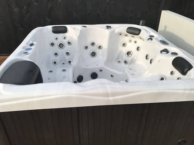 Eindresultaat jacuzzi