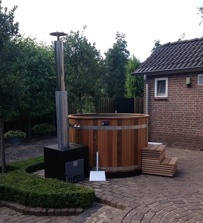 Red cedar houten hottub